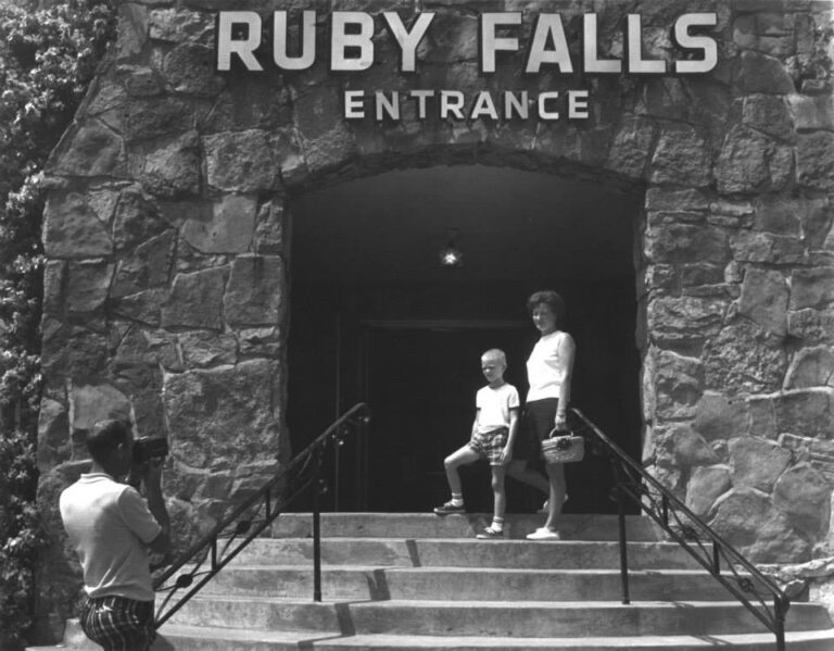 Vintage black and white photo of Ruby Falls Entrance