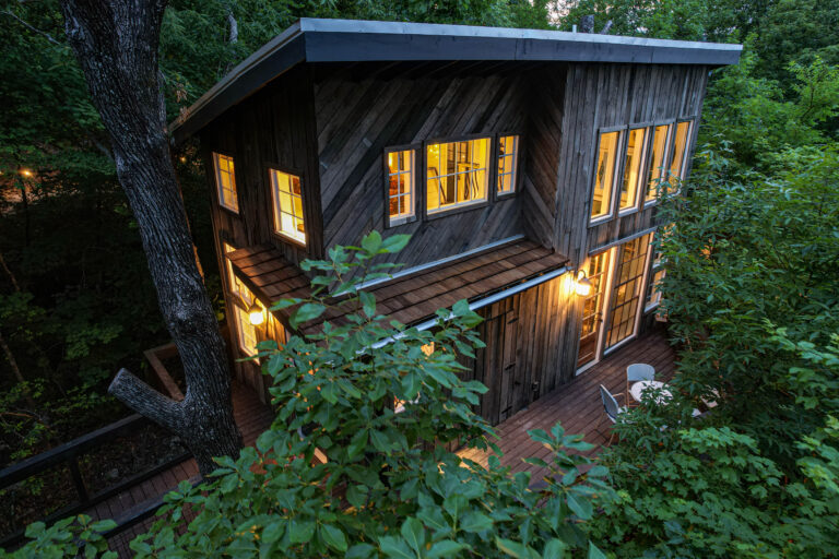 Treetop Hideaways Cabin